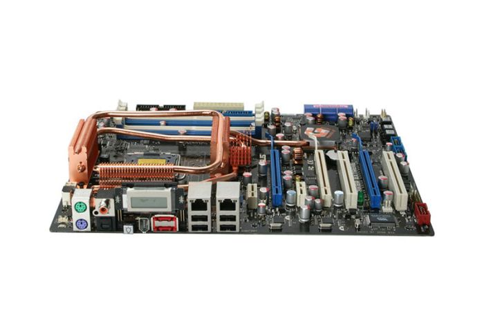 ASUSTeK Striker Extreme Desktop Board Core 2 Extreme Core 2 Duo Pentium 4 Celeron-D Pentium D Pentium (Extreme Edition) nVIDIA nForce 680i SLI LGA775 Socket 8GB DDR2 SDRAM 800 MHz 667 MHz 533 MHz ATX
