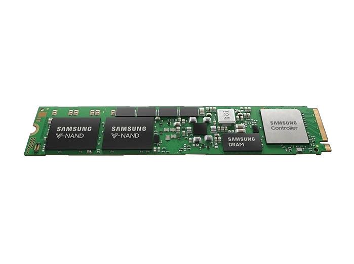 Samsung PM983 Series 960GB Triple-Level-Cell PCI Express 3.0 x4 NvMe V-NAND M.2 22110 Solid State Drive